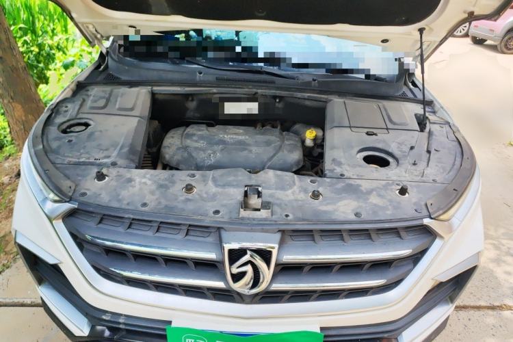 Used Baojun 530 2018 1.5T DCT Flagship Version China V Emission Standard Engine Bay