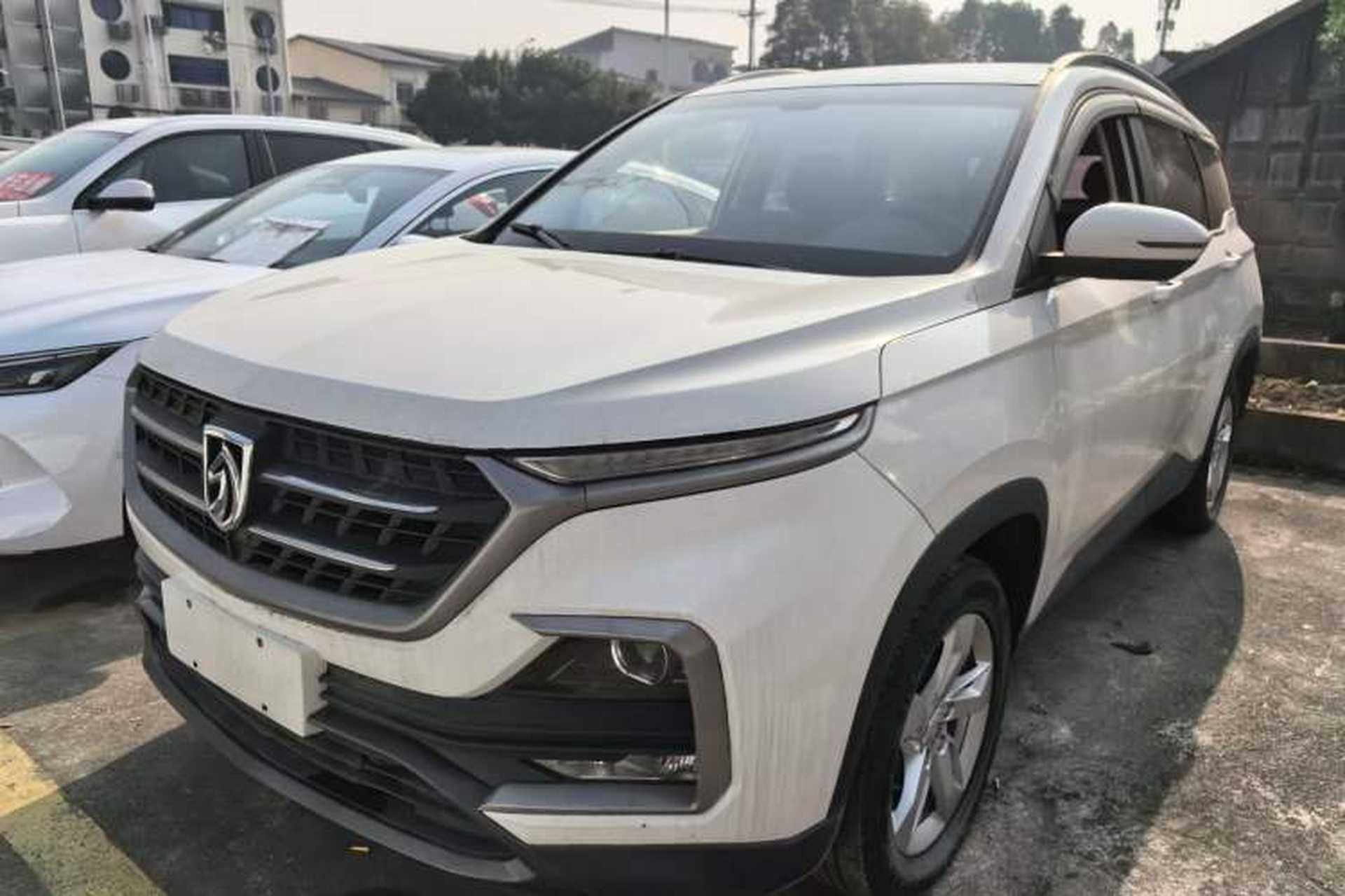 Used Baojun 530 2018 1.5T Manual Elite Version China V Front Left 45 Deg