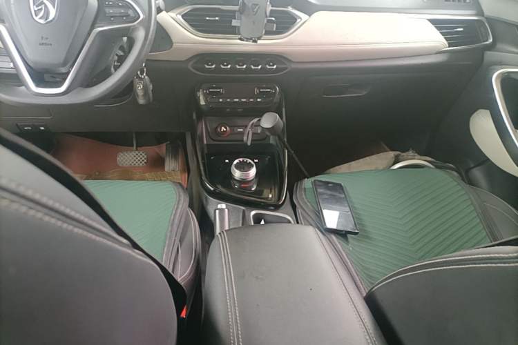 Used Baojun 530 2018 1.8L Automatic Luxury Version China V Gear Lever