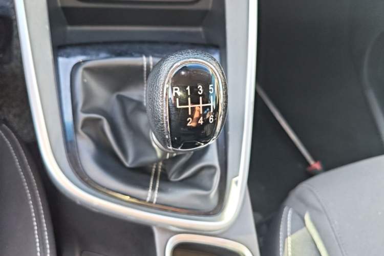 Used Baojun 530 2018 1.5T Manual Comfort Version China V Gear Lever