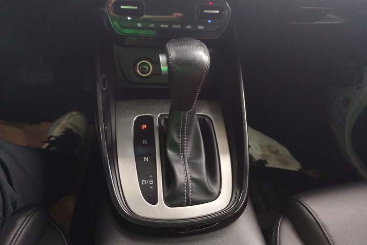 Used Baojun 530 2018 1.5T DCT Flagship Version China V Emission Standard Gear Lever