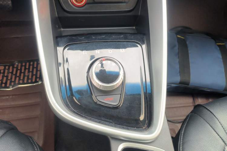 Used Baojun 530 2018 1.8L Automatic Elite Version China V Emission Standard Gear Lever