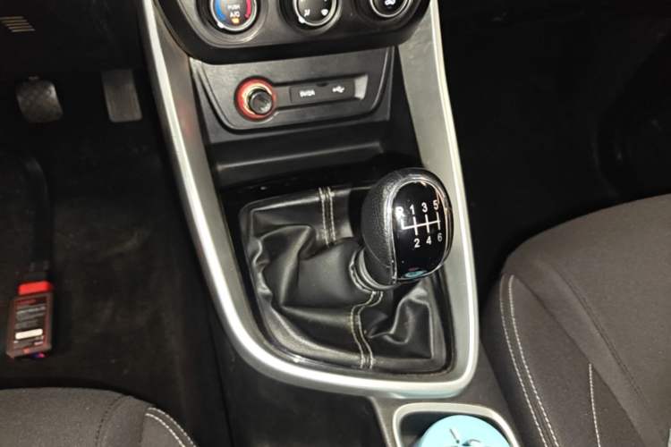 Used Baojun 530 2018 1.5T Manual Comfort Version China V Gear Lever