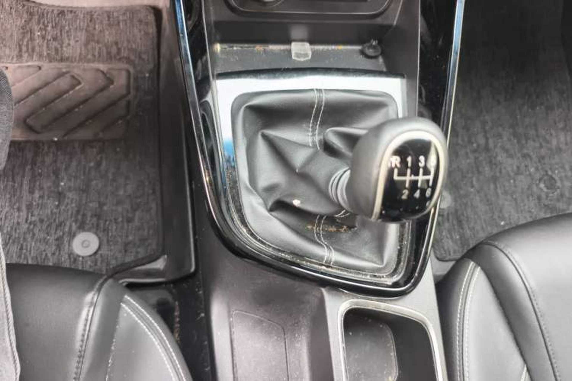 Used Baojun 530 2018 1.5T Manual Prestige Version China V Gear Lever