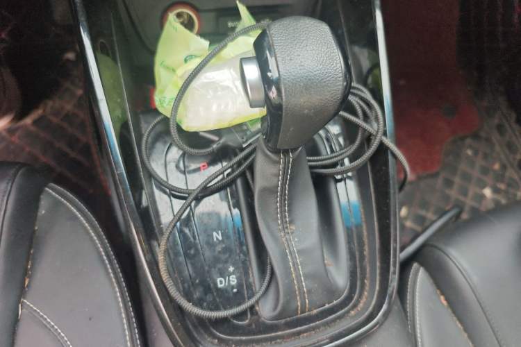 Used Baojun 530 2018 1.5T DCT Flagship Version China V Emission Standard Gear Lever