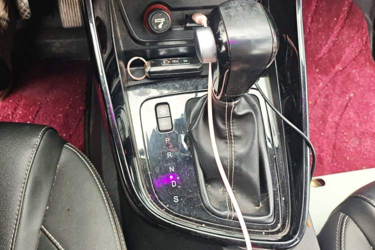 Used Baojun 530 2018 1.5T DCT Luxury Model China V Gear Lever