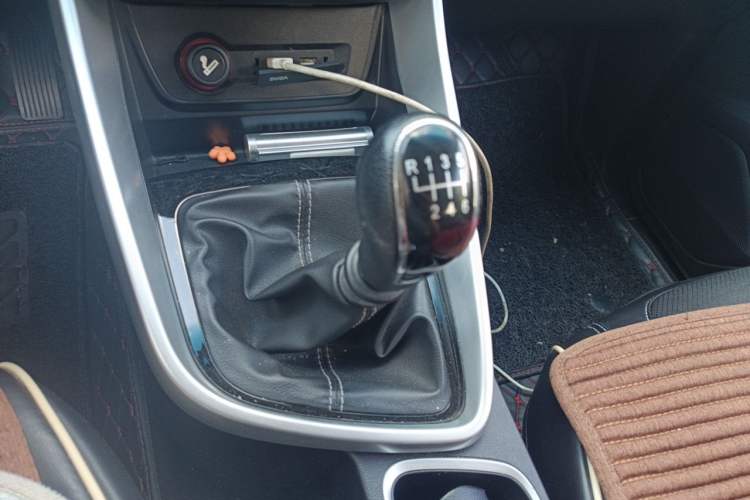Used Baojun 530 2018 1.5T Manual Comfort Version China V Gear Lever