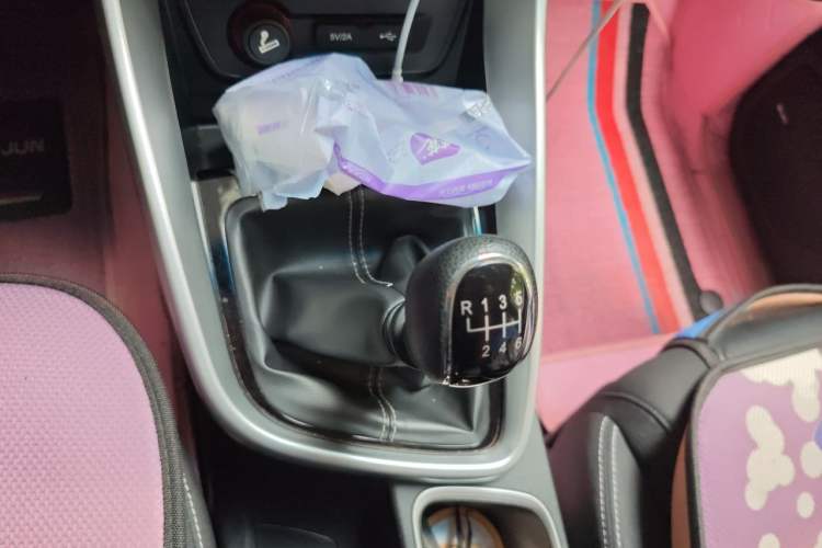 Used Baojun 530 2018 1.5T Manual Elite Version China V Gear Lever