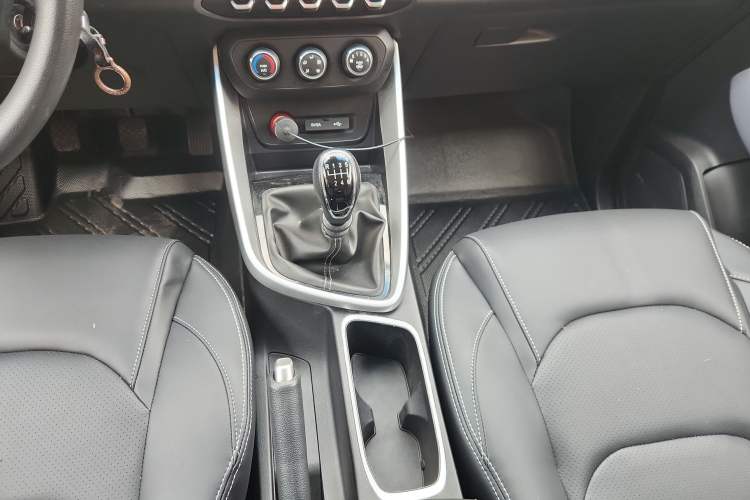 Used Baojun 530 2018 1.5T Manual Comfort Version China V Gear Lever