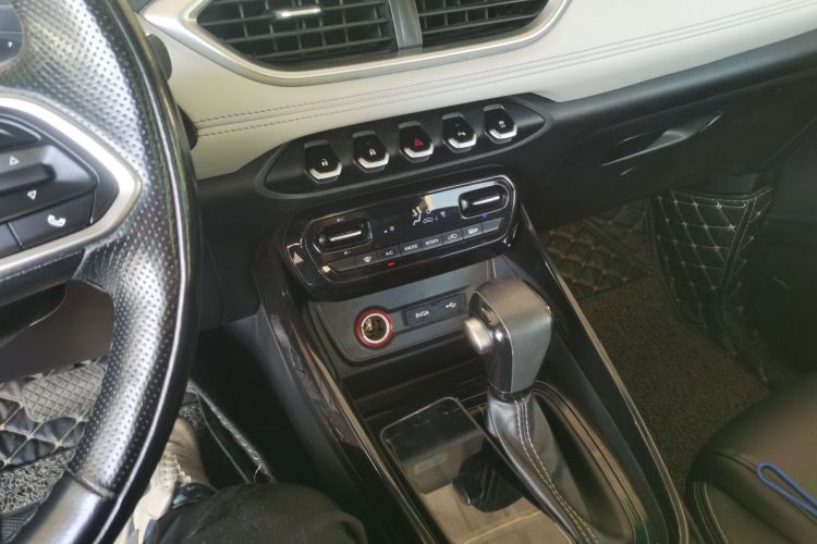 Used Baojun 530 2018 1.5T DCT Flagship Version China V Emission Standard Gear Lever