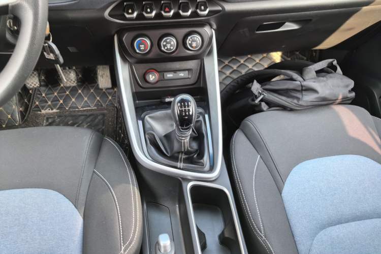 Used Baojun 530 2018 1.5T Manual Elite Version China V Gear Lever