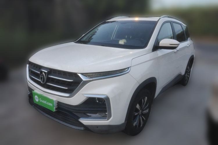 Used Baojun 530 2018 1.5T Manual Prestige Version China V Guazi used car, China used car export, Used car for sale, Used cars, Cheapest cars for sale