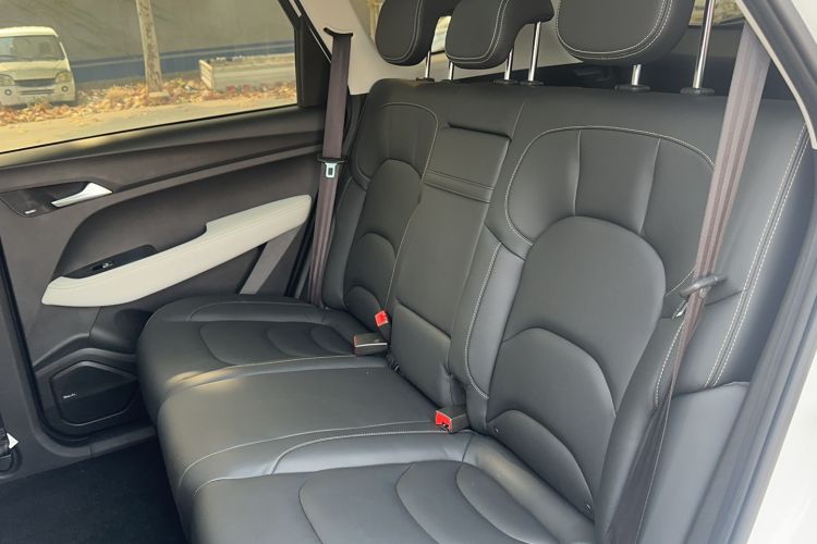 Used Baojun 530 2018 1.5T Manual Prestige Version China V Interior 1