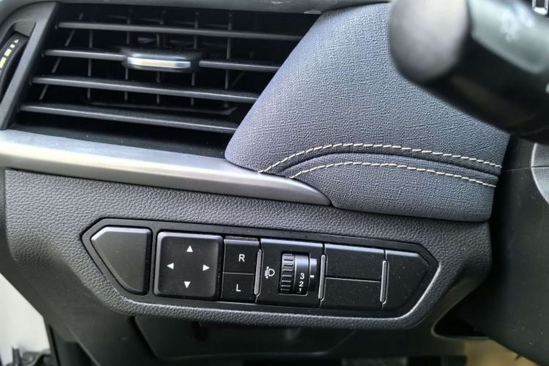 Used Baojun 530 2018 1.8L Automatic Elite Version China V Emission Standard Interior 11