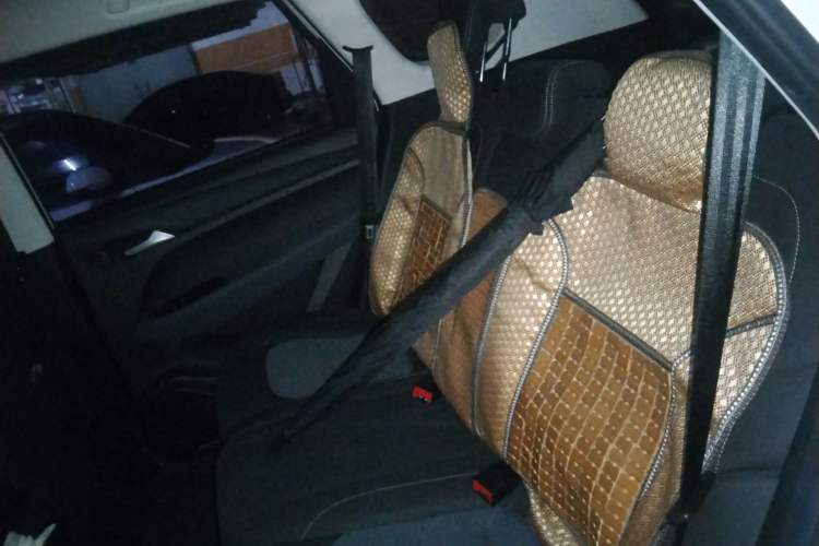 Used Baojun 530 2018 1.5T Manual Comfort Version China V Interior 4