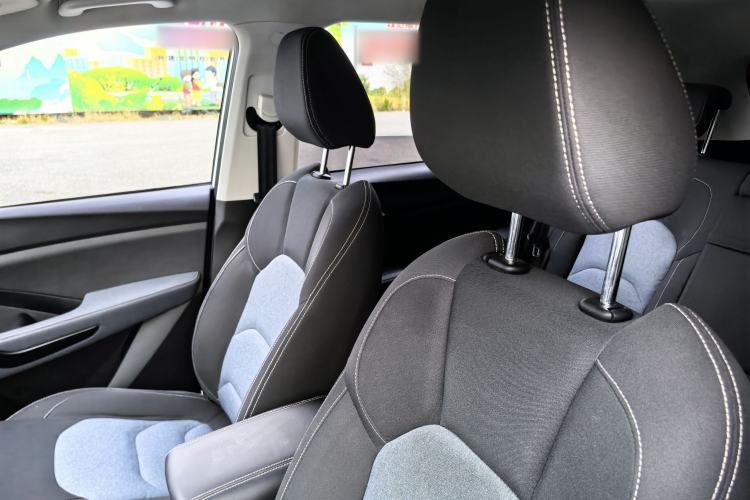 Used Baojun 530 2018 1.8L Automatic Elite Version China V Emission Standard Interior 5