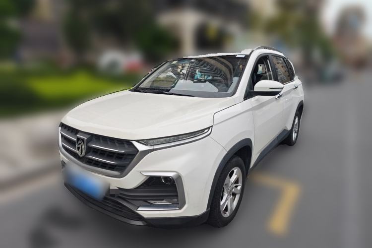 Used Baojun 530 2018 1.5T Manual Luxury Version National V Guazi used car, China used car export, Used car for sale, Used cars, Cheapest cars for sale