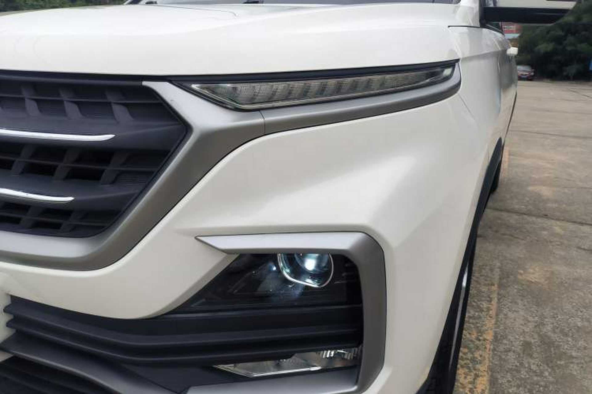 Used Baojun 530 2018 1.8L Automatic Elite Version China V Emission Standard Left Front Headlight