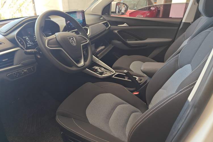 Used Baojun 530 2018 1.8L Automatic Elite Version China V Emission Standard Left Front Seat