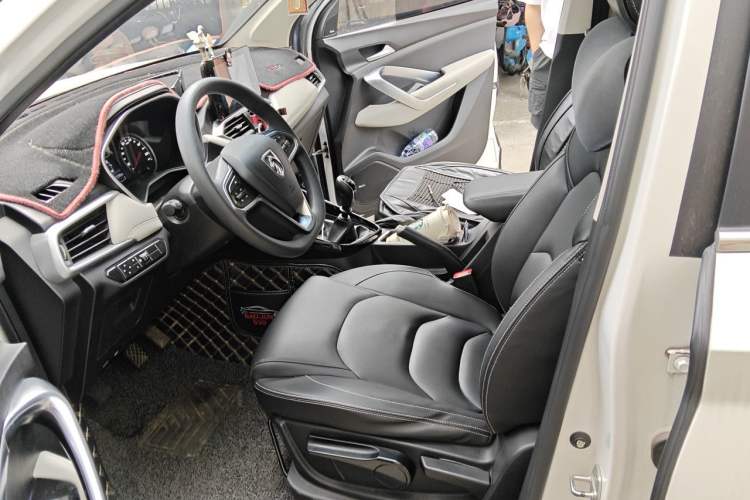 Used Baojun 530 2018 1.5T Manual Luxury Version National V Left Front Seat