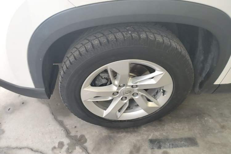 Used Baojun 530 2018 1.8L Automatic Elite Version China V Emission Standard Left Front Wheel Hub
