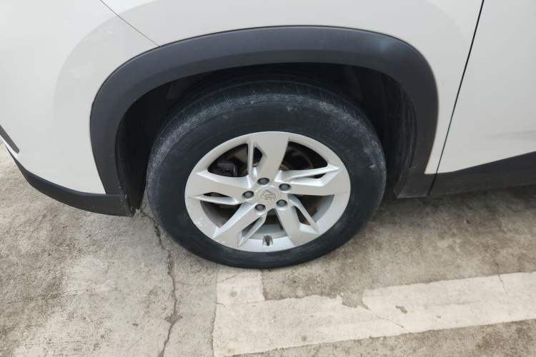 Used Baojun 530 2018 1.5T Manual Comfort Version China V Left Front Wheel Hub
