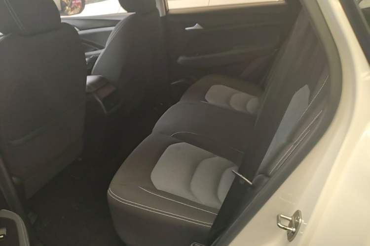 Used Baojun 530 2018 1.8L Automatic Elite Version China V Emission Standard Left Rear Seat
