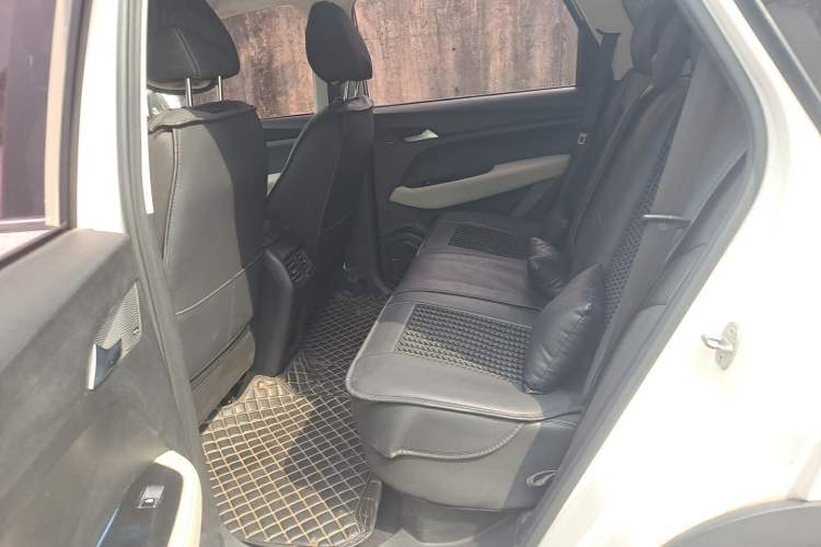 Used Baojun 530 2018 1.5T Manual Luxury Version National V Left Rear Seat