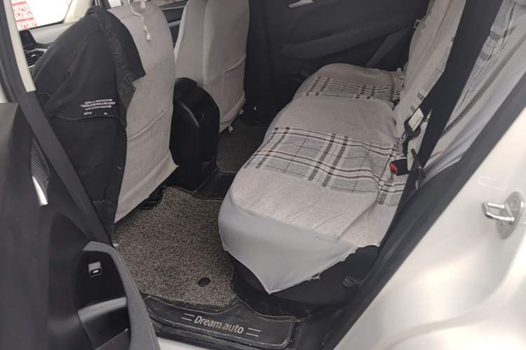 Used Baojun 530 2018 1.5T Manual Comfort Version China V Left Rear Seat