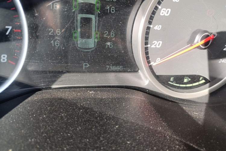 Used Baojun 530 2018 1.5T DCT Flagship Version China V Emission Standard Odometer Close Up