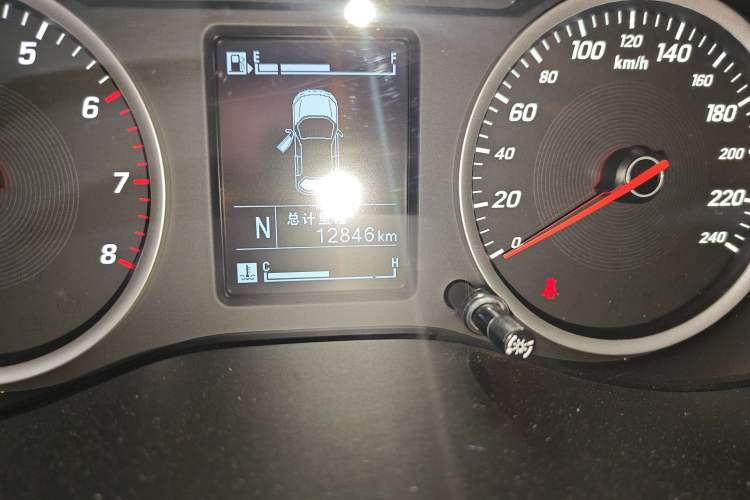 Used Baojun 530 2018 1.8L Automatic Elite Version China V Emission Standard Odometer Close Up