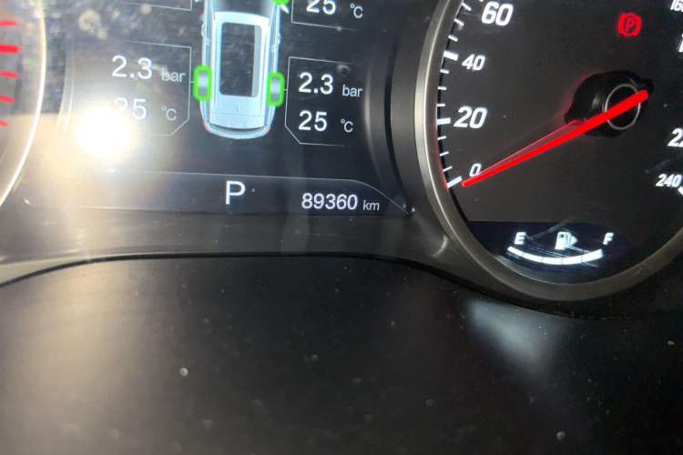 Used Baojun 530 2018 1.5T DCT Flagship Version China V Emission Standard Odometer Close Up