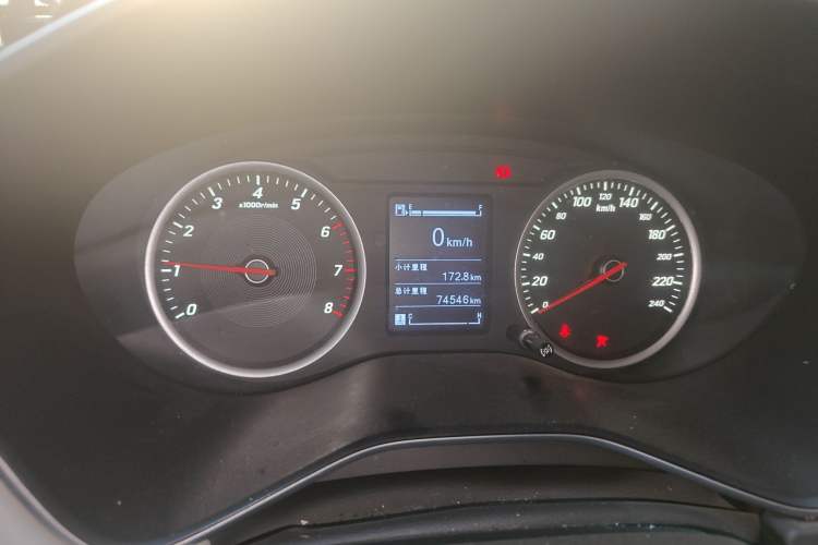 Used Baojun 530 2018 1.5T Manual Luxury Version National V Odometer Close Up