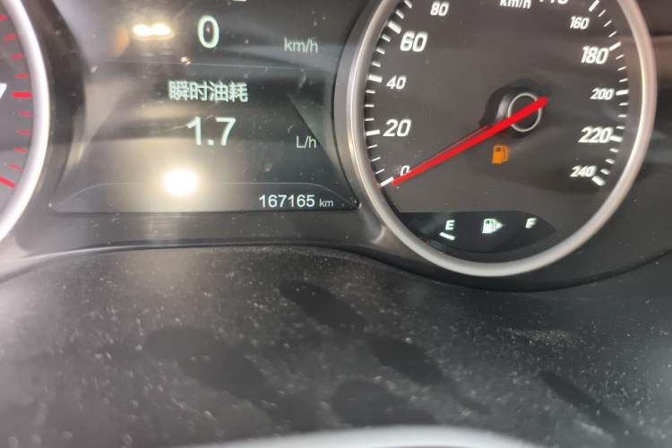 Used Baojun 530 2018 1.5T Manual Prestige Version China V Odometer Close Up