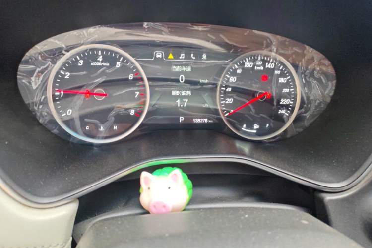 Used Baojun 530 2018 1.5T DCT Flagship Version China V Emission Standard Odometer Close Up