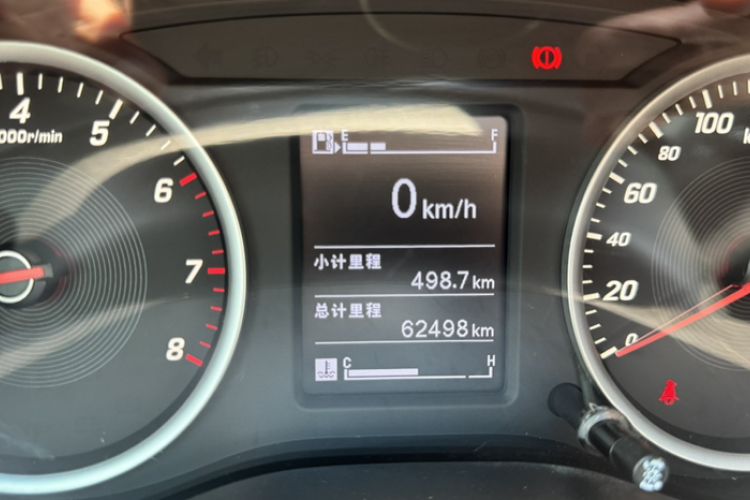 Used Baojun 530 2018 1.5T Manual Comfort Version China V Odometer Close Up