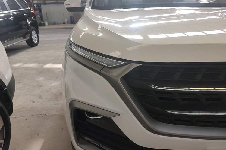 Used Baojun 530 2018 1.5T Manual Comfort Version China V Right Front Headlight