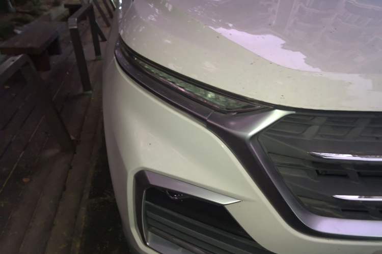 Used Baojun 530 2018 1.5T DCT Flagship Version China V Emission Standard Right Front Headlight