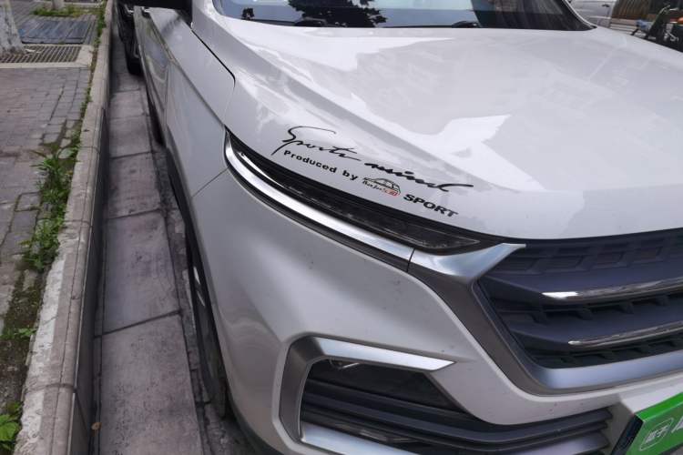 Used Baojun 530 2018 1.5T Manual Luxury Version National V Right Front Headlight