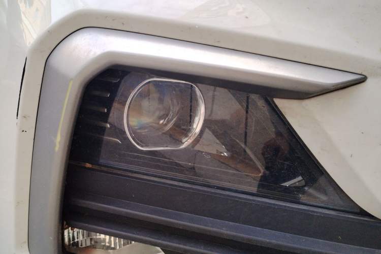 Used Baojun 530 2018 1.5T Manual Elite Version China V Right Front Headlight