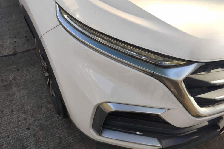Used Baojun 530 2018 1.5T Manual Prestige Version China V Right Front Headlight