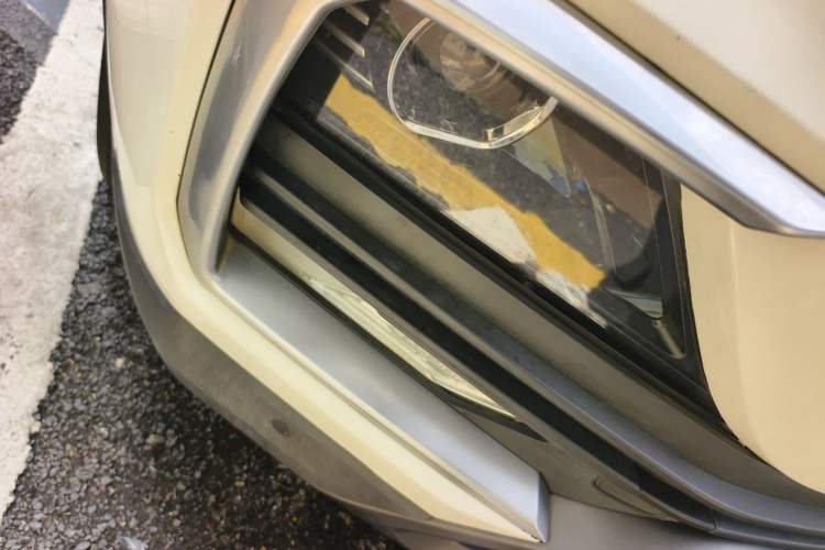 Used Baojun 530 2018 1.5T DCT Flagship Version China V Emission Standard Right Front Headlight