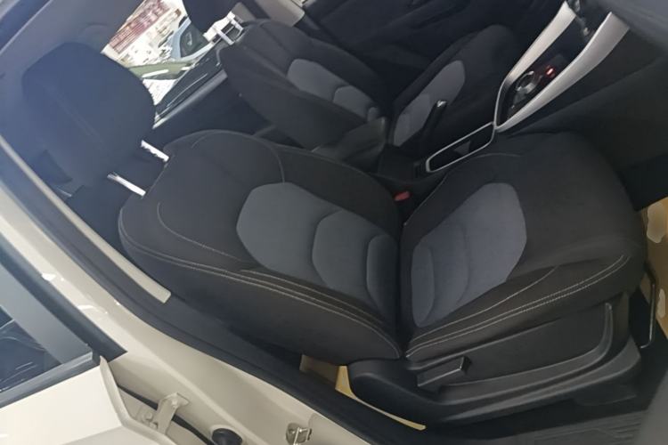 Used Baojun 530 2018 1.8L Automatic Elite Version China V Emission Standard Right Front Seat