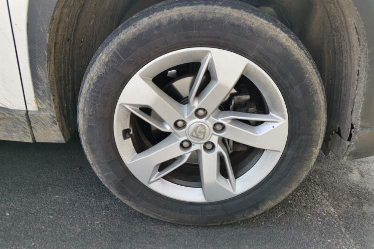 Used Baojun 530 2018 1.5T Manual Comfort Version China V Right Front Wheel Hub