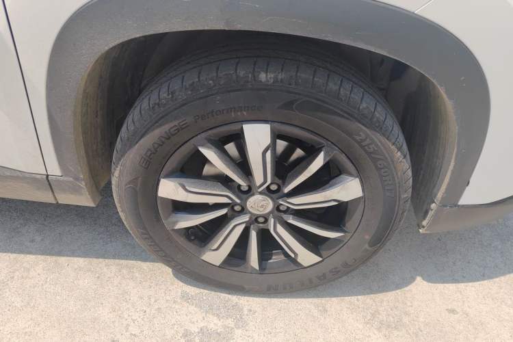 Used Baojun 530 2018 1.5T Manual Prestige Version China V Right Front Wheel Hub