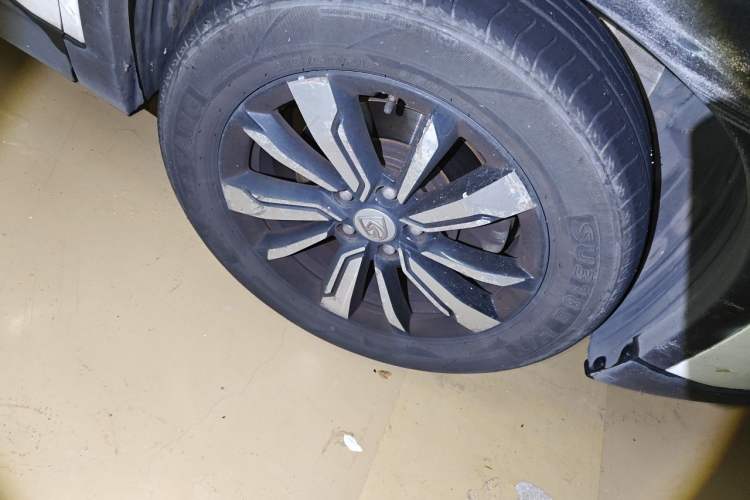 Used Baojun 530 2018 1.5T DCT Flagship Version China V Emission Standard Right Front Wheel Hub
