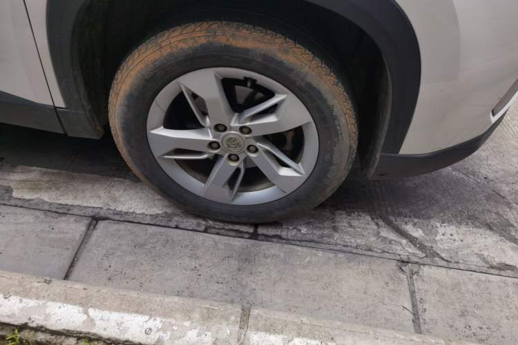 Used Baojun 530 2018 1.5T Manual Luxury Version National V Right Front Wheel Hub