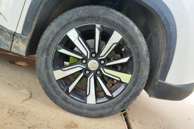 Used Baojun 530 2018 1.5T DCT Flagship Version China V Emission Standard Right Front Wheel Hub