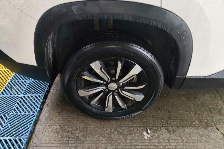Used Baojun 530 2018 1.5T DCT Flagship Version China V Emission Standard Right Rear Wheel Hub