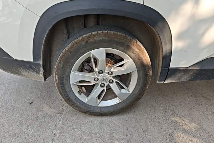 Used Baojun 530 2018 1.8L Automatic Luxury Version China V Right Rear Wheel Hub